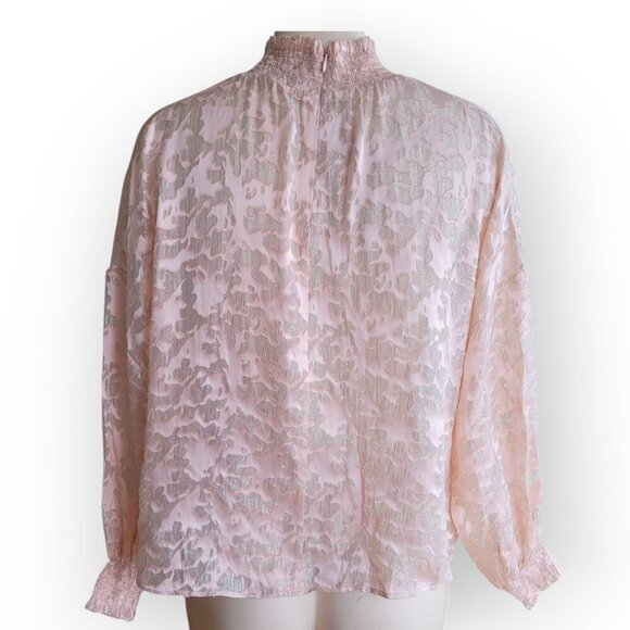 Ladaire Viscose Blend Blouse in Blush & Silver size S - Picture 7 of 11